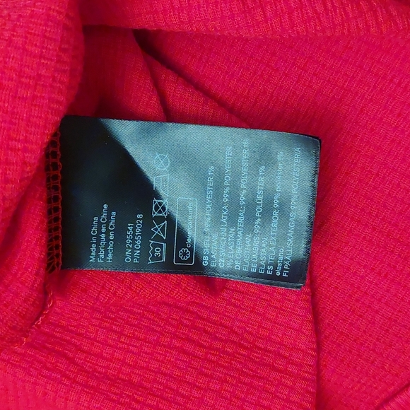 Divided Tank Top - Picture 6 of 9